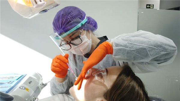Aperfeiçoamento em Cirurgia Oral - Imagem 3